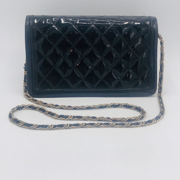 Ande’ Vintage Black Quilted Patent Clutch or Shoulder Bag - Picture 9 of 16